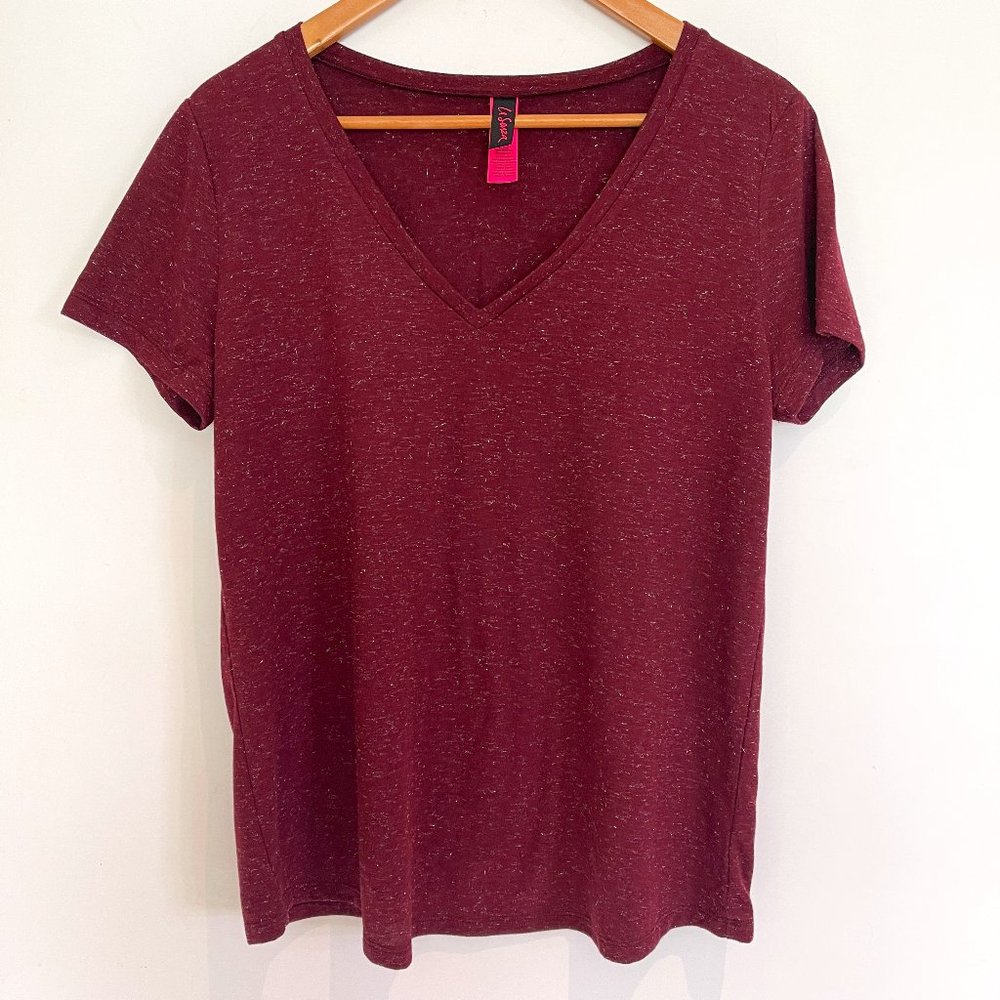 La SENZA Woman Burgundy Christmas Sparkle Short Sleeve V Neck TShirt Size L NWOT